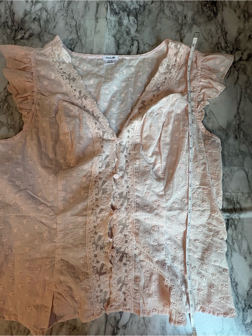 Kimchi Blue New w/o tags Pink Aurelia Lace Trim Flutter Sleeve Blouse XL womens - Picture 3 of 5